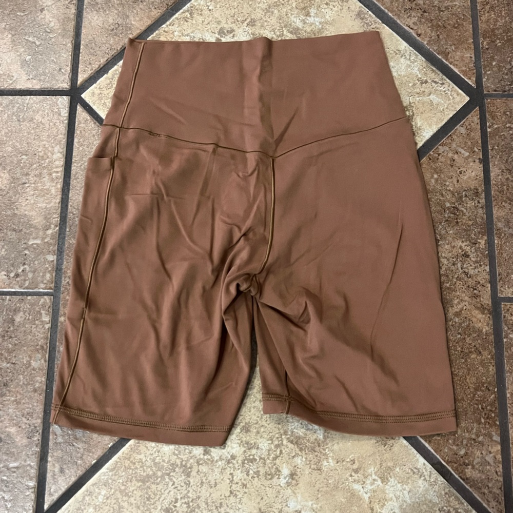 Aerie tan crossover biker shorts, size Medium